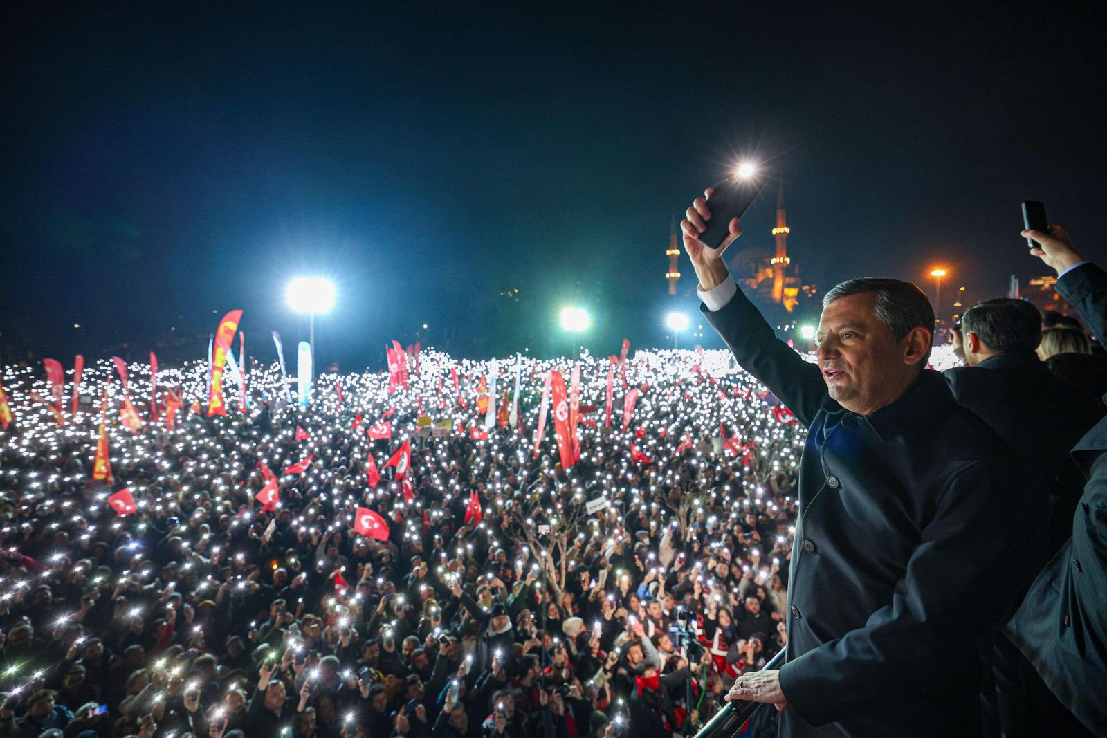 Özgür Özel Saraçhane mitingi