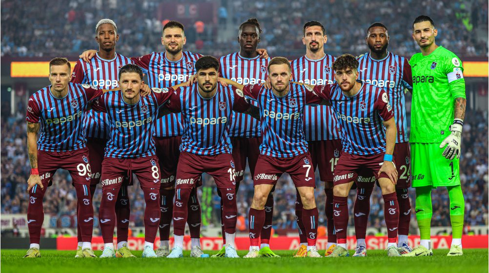 Trabzonspor Papara reklamlı forma ile
